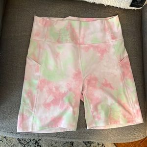 Fabletics - High Waisted Pocket Short